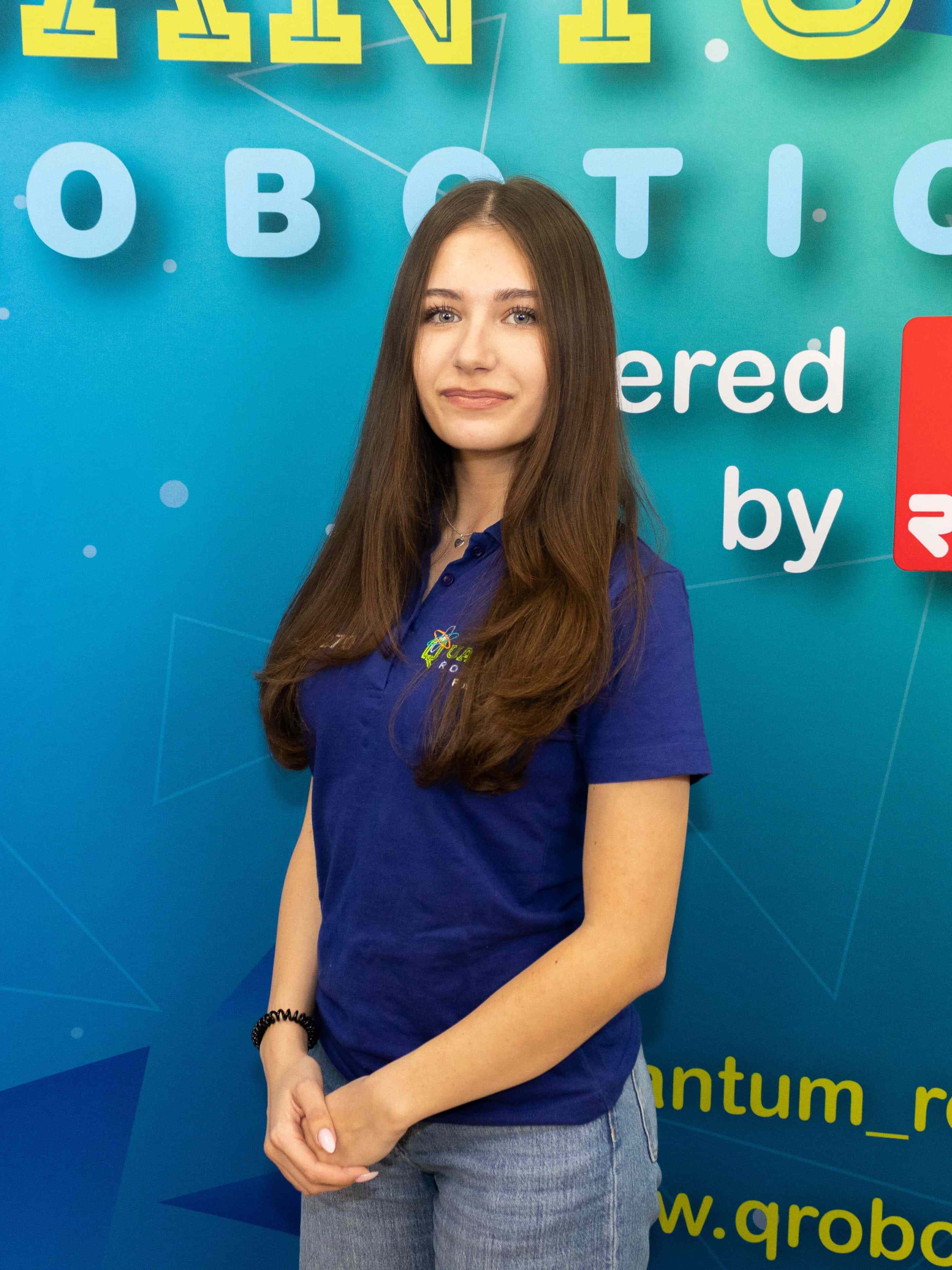 Quantum-Robotics-FTC-FIRST-competiton-team-members-Irina-Pavel