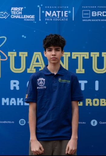 Quantum-Robotics-FTC-FIRST-competiton-team-members-Mihai-Dondera